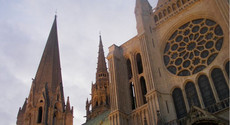Une-chronologie-de-la-cathedrale