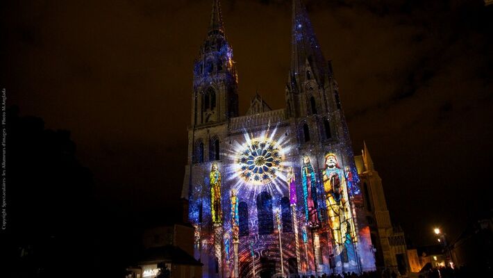 Visites guidée Chartres en Lumières Privilège : visite de la crypte aux chandelles