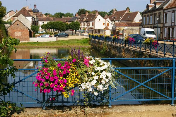 abreuvoir-rue-de-senonches
