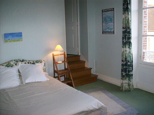 la ferme du chateau - chambre jaune, suite familiale 002