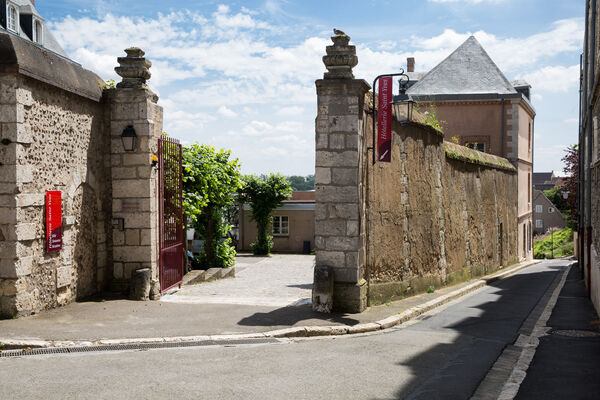 Entrée rue des Acacias