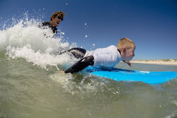 Rise up Surf School 1