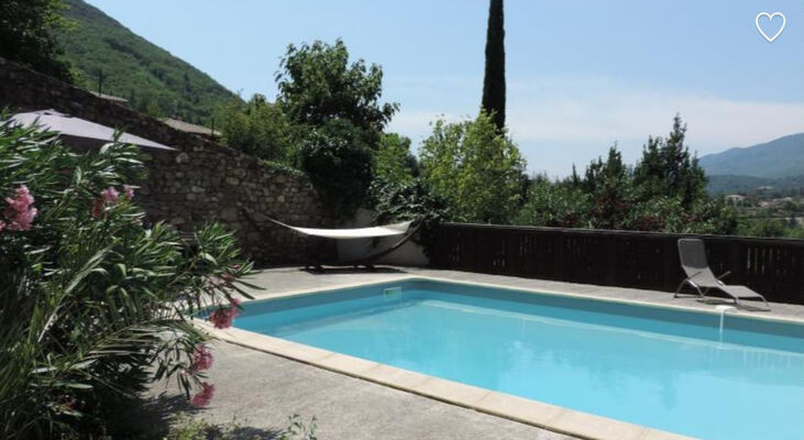 Les Châtaigniers - piscine2 - 2109 - jla