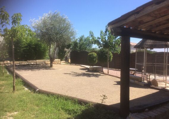 TERRAIN-DE-PETANQUE
