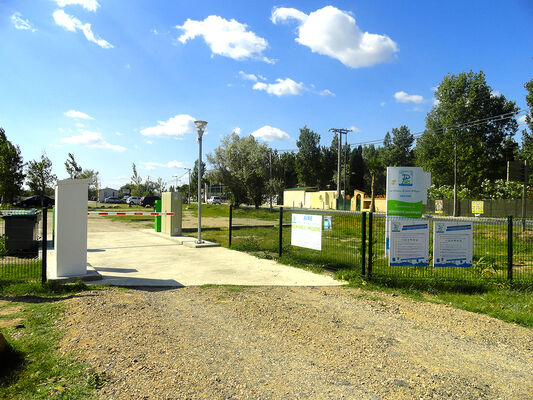 Aire camping-car park Sérignan