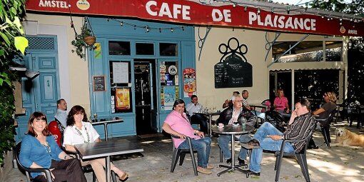 la-dynastie-jeanjean-regne-sur-le-cafe-de-plaisance_397019_510x255