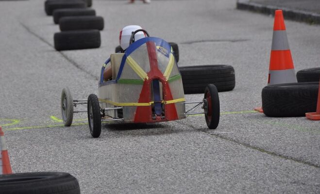 sport_child_soapbox_race_grand_pix-690617.jpg!d