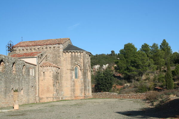 1024px-Fontcaude_chevet