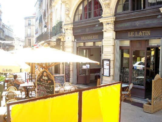 2eme photo extérieur restaurant le latin beziers