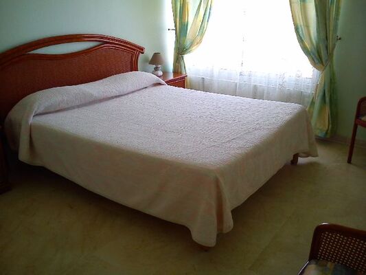 4eme photo CHAMBRE VERTE appart n° 301 LENGAY RENE VALRAS HOTEL MIRAMAR