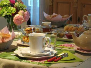 Au-Gre-du-Vent---Bouchara-Christian--petit-dejeuner