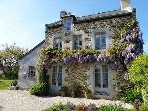 Au-Gre-du-Vent---Bouchara-Christian-facade