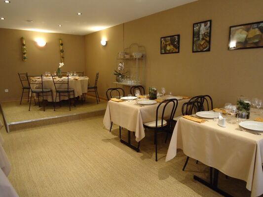 Louis Restaurant