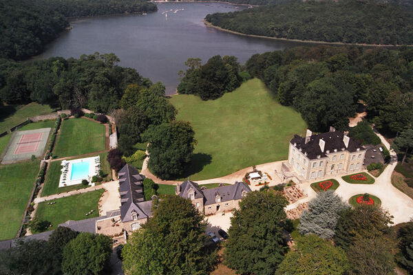 Hôtel Château de Locguénolé