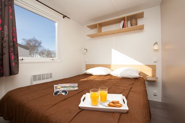 Camping-EmeraudeSaint-Briac-lit-double