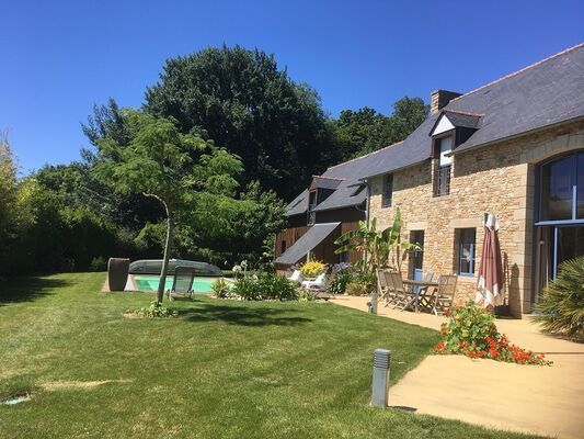 Monsieur Et Madame Harzic Guesthouses Saint Jouan Des Guerets