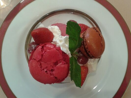 Louis Restaurant