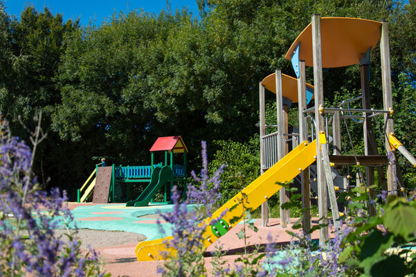 Camping Le P'tit Bois à Saint-Jouan des Guérets