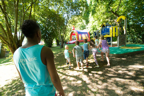 Camping Le P'tit Bois à Saint-Jouan des Guérets