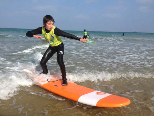Hina-Surf---cours-de-surf---Saint-Malo--2-