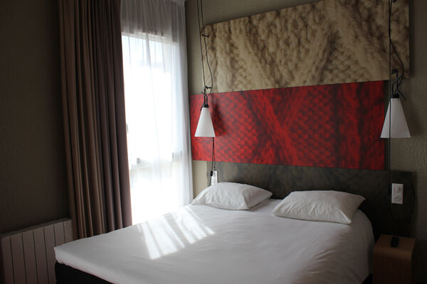 IBIS PLAGE - chambre double cote jardin 3- StMalo