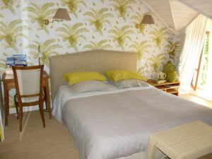 Le-Berceul---Duault-Annie-et-Rene-La-Richardais-chambre-double-palmiers