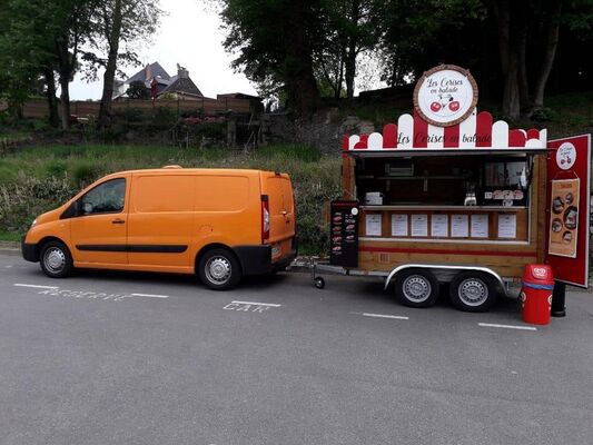 Food truck Les Cerises en balade - Quai fluvial - Josselin - Morbihan - Bretagne