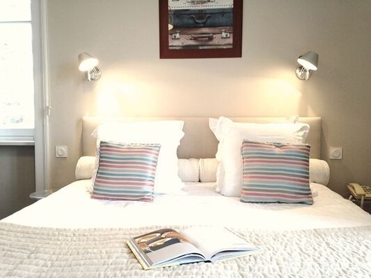 Lit double - Hôtel Ascott - Saint-Malo