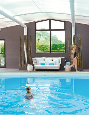 Piscine-Hôtel-Le-Roi-Arthur-Ploërmel-Morbihan-Bretagne-Sud