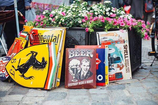 Vide-grenier © Markus Spiske - Unsplash