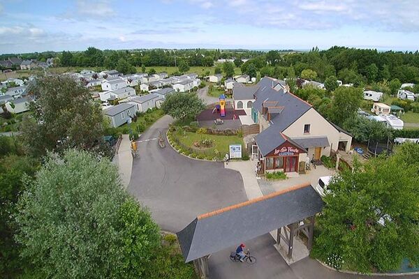 Camping Les Clos Fleuris