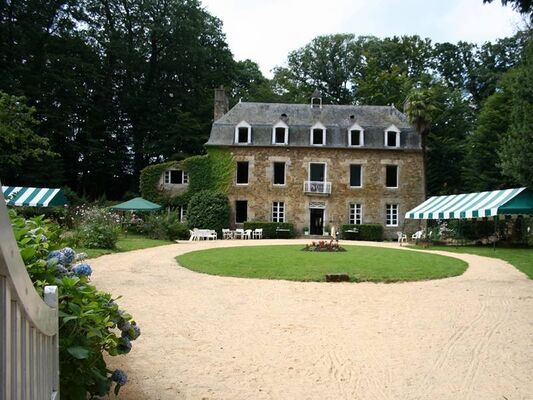 Manoir-Gaptière-Mauron-Brocéliande-Morbihan-Bretagne