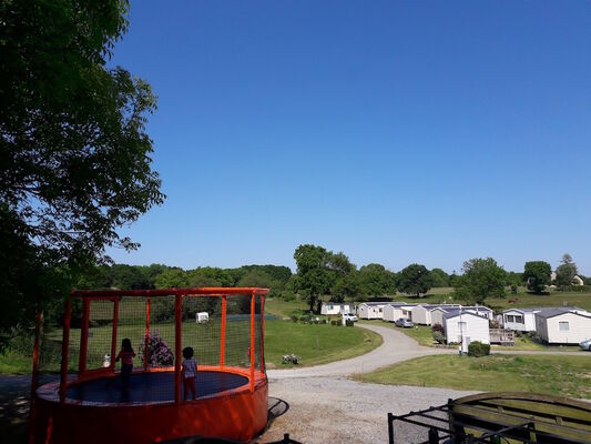 nouvelle partie et trampoline