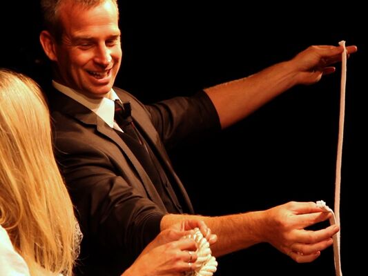 cabaret - ronan cavalery - magie pour tous -