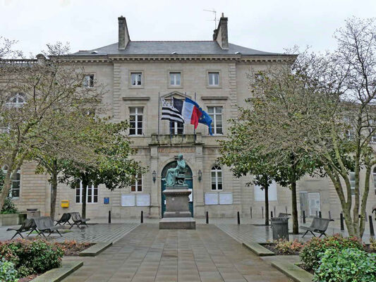 hotel-de-ville-quimper
