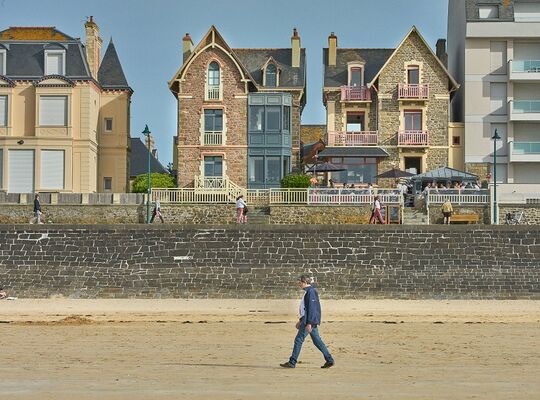vue exterieure-hotel les charmettes -saintmalo