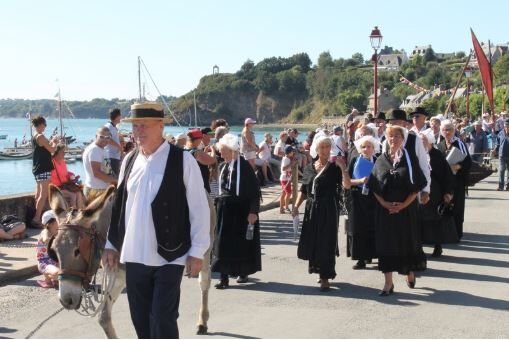 --Saint-Suliac-en-Fete
