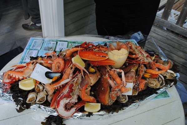 11 Plateau de fruits de mer sur commande