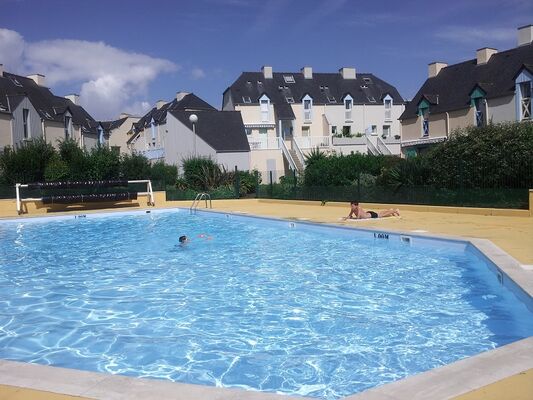 8 piscine Appart. 211 Résidence la Baie des Corsaires St Malo