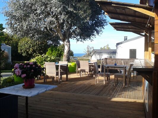 8 La terrasse vue mer du snack