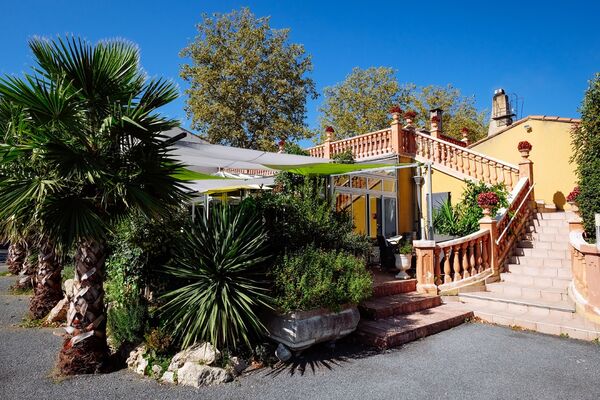 Motel l'Enclos 2 DONNEVILLE