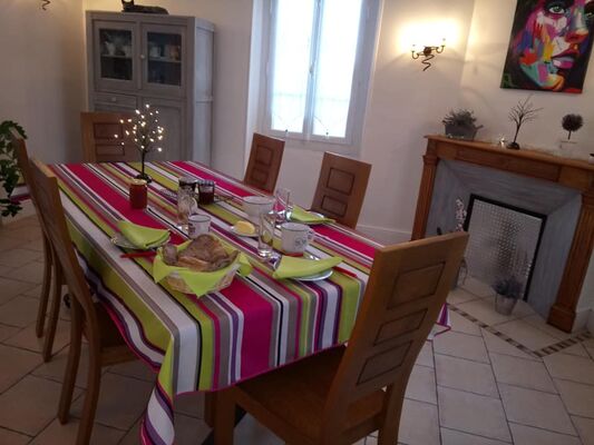 Chambre hôtes Toulaho petit déjeuner CAZERES