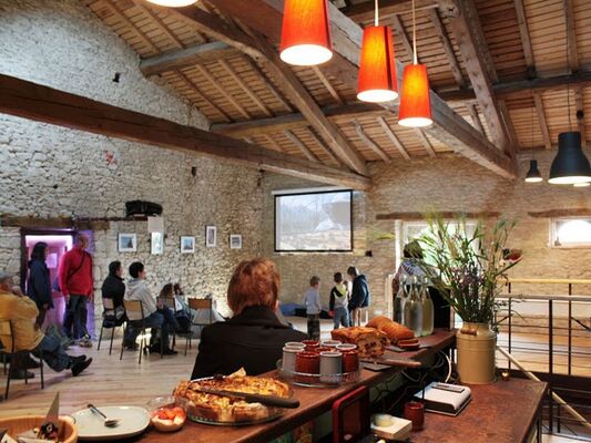 Ferme de Cabriole Salle de Projection