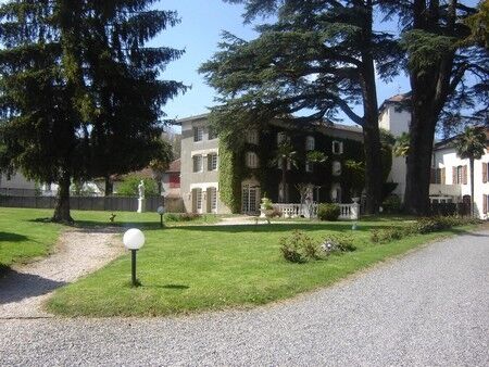 L'hostellerie des cedres parc VILLENEUVE DE RIVIERE