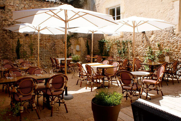 Patio-Le-Saint-Laurans