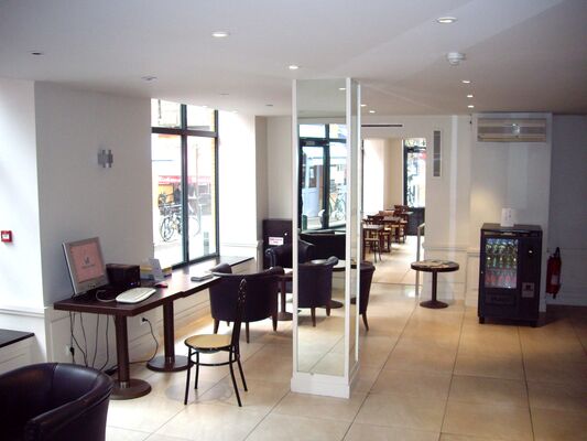 Salon