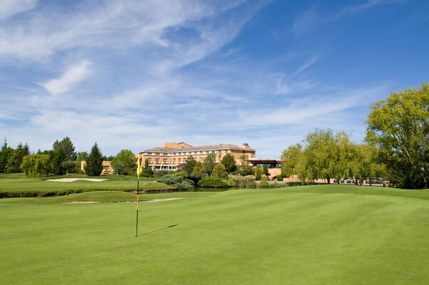 Seilh_hotel_golf