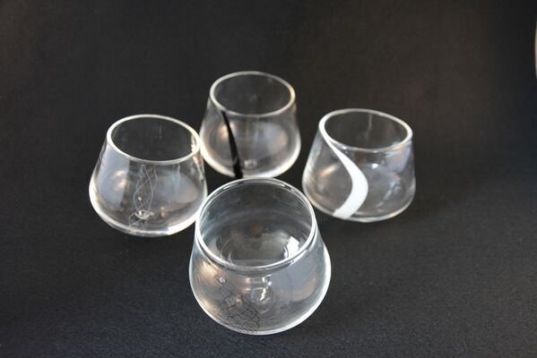 TiPii Atelier narval quatre verre soufflé petit