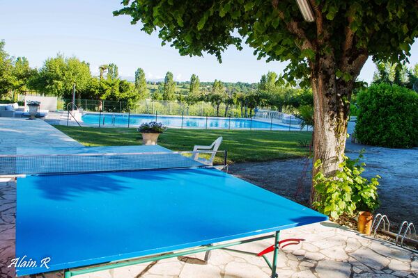 Village Vacances, Lac St Georges, Sarrecave, ping pong