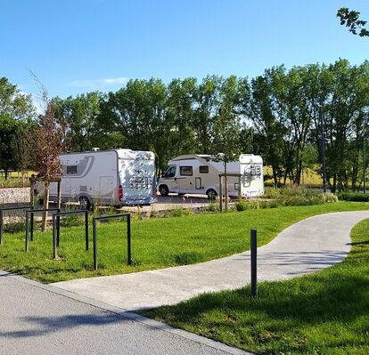 aire-campin-car-quai-de-garonne-grenade-Credit-Office-de-Tourisme-Hauts-Tolosans--2-